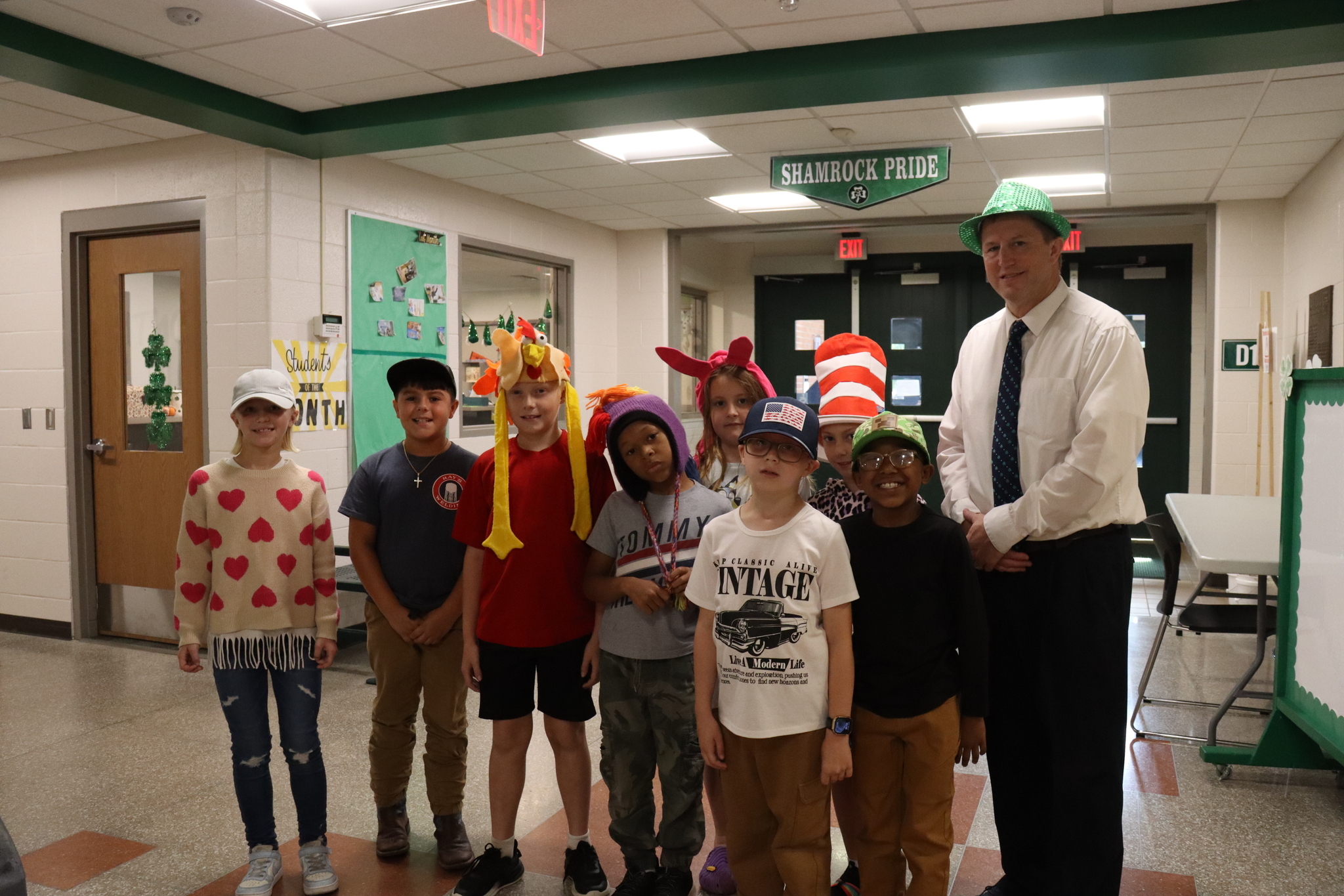 3rd Grade students celebrate homecoming with their favorite hats.